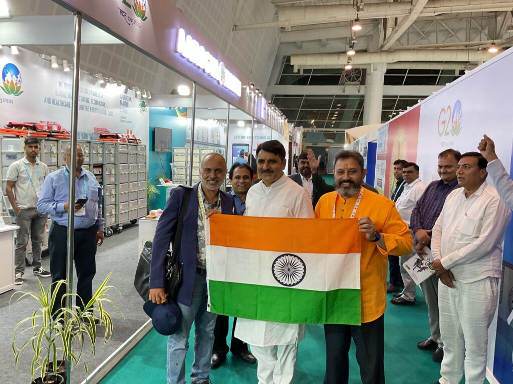 Your MiTR with the speaker of Gujarat Vidhan Sabha Shri Shankarbhai Chowdhary
